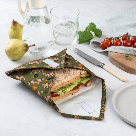 Reusable & Washable Children's Sandwich & Snack Wrap - www.thecotswoldecocompany.co.uk