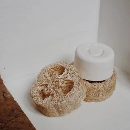 Chunky Loofah Soap Rest - www.thecotswoldecocompany.co.uk