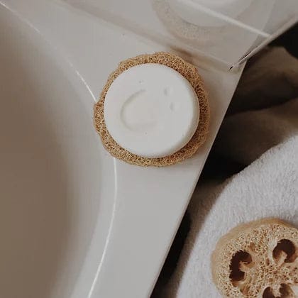 Chunky Loofah Soap Rest - www.thecotswoldecocompany.co.uk