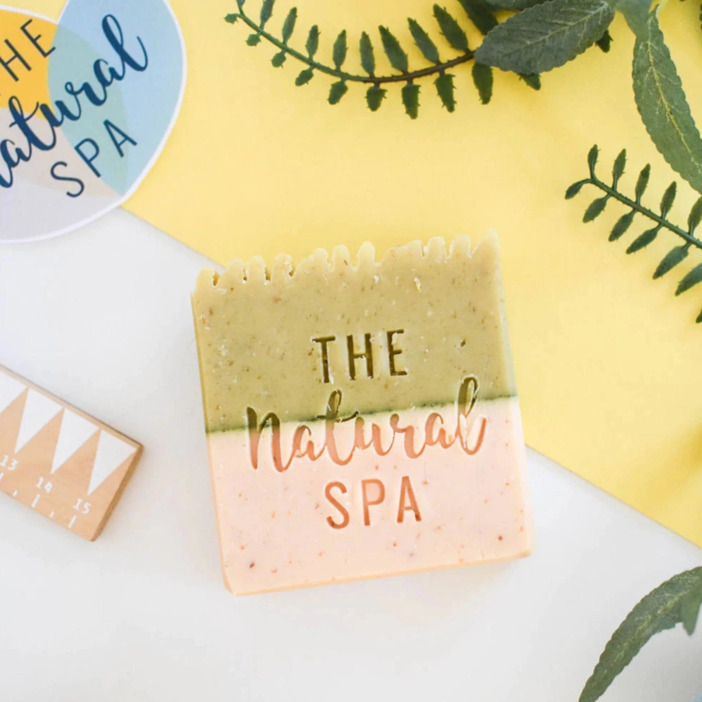 Handcrafted Cold-Process Soap Bar - Meadow - www.thecotswoldecocompany.co.uk