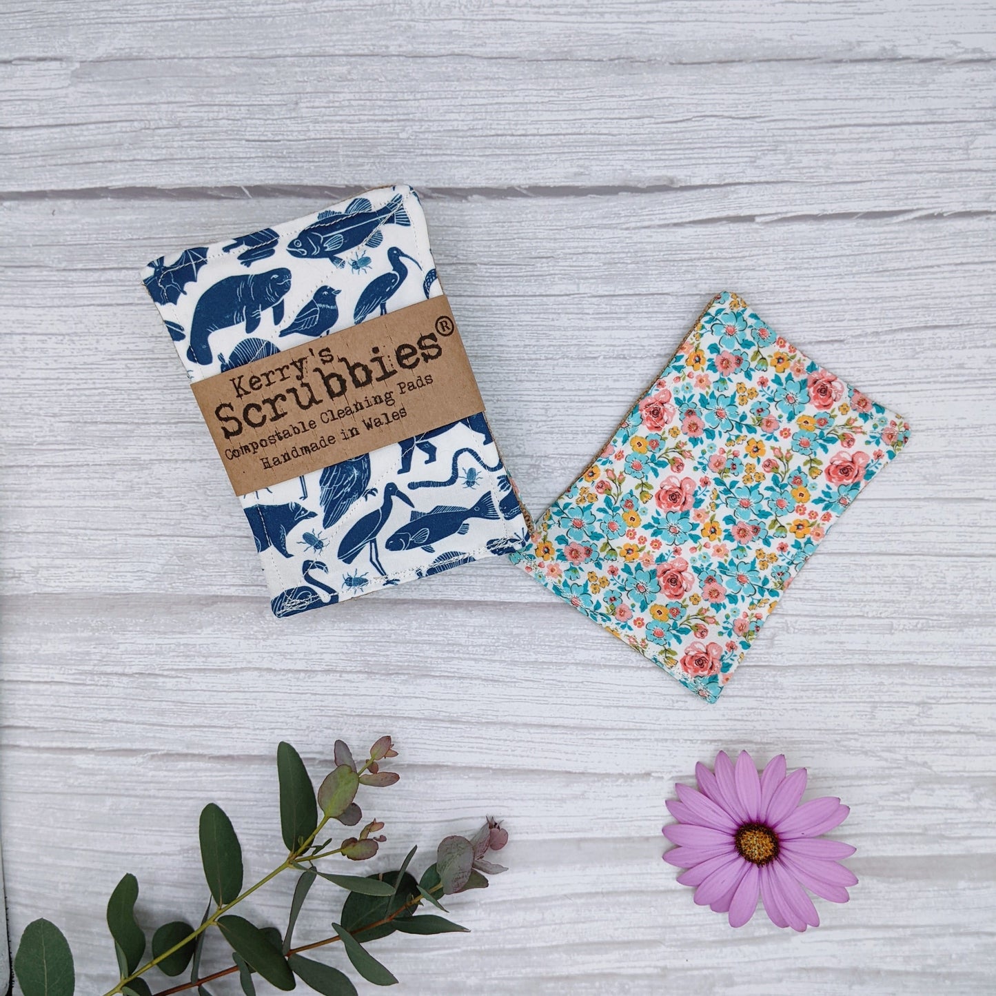 Scrubbies - Biodegradeable Cleaning Pads - www.thecotswoldecocompany.co.uk