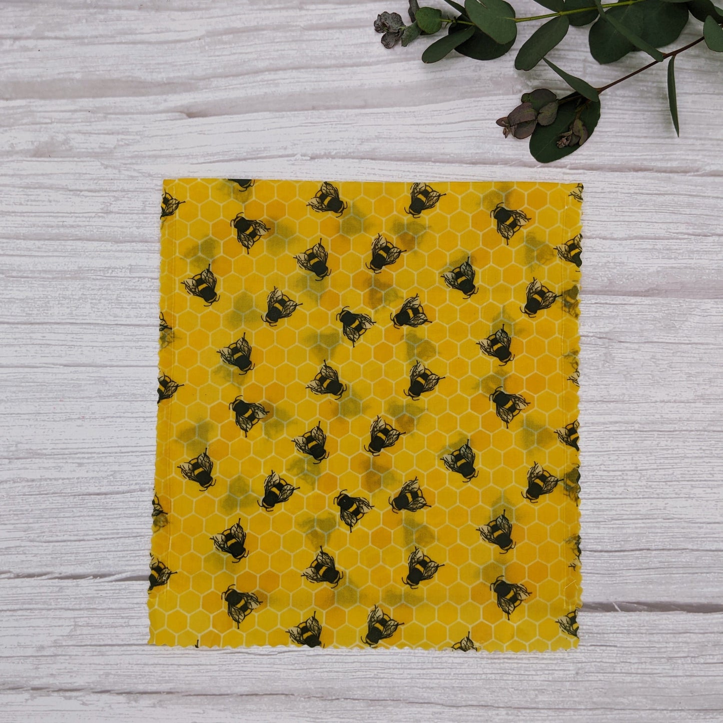 Beeswax Baggie - Medium Size - www.thecotswoldecocompany.co.uk