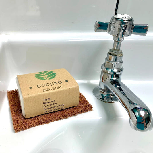Lemongrass Dish Soap & Coconut Coir Soap Rest - www.thecotswoldecocompany.co.uk